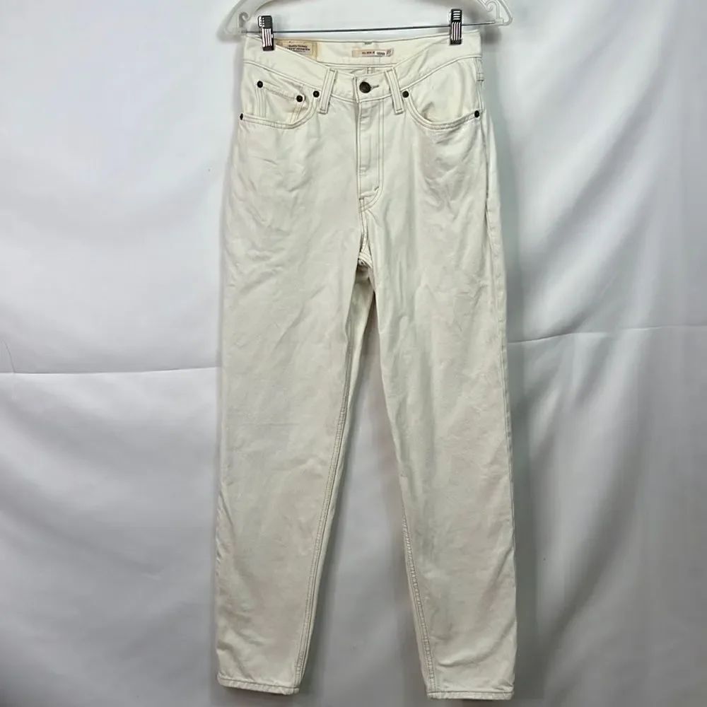 Levi’s premium Cream jeans 80s mom BigE all cotton size 27